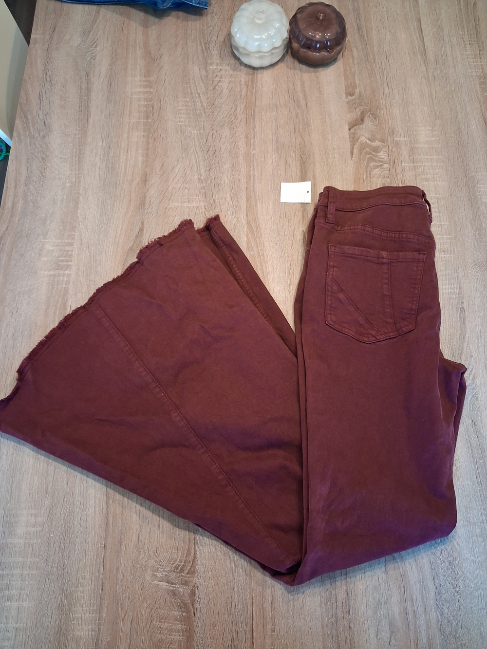 Shyanne Wide-Leg Jeans in Burgundy